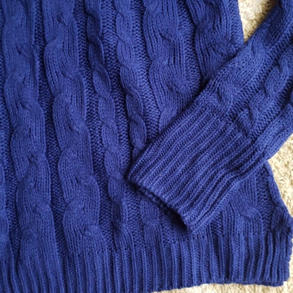 HIPPIE ROSE Cold Shoulder cable Knit Sweater - Picture 7 of 8